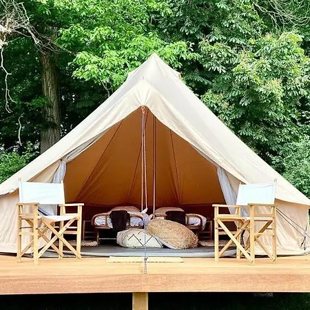 Glamping Chateau De La Chapelle *